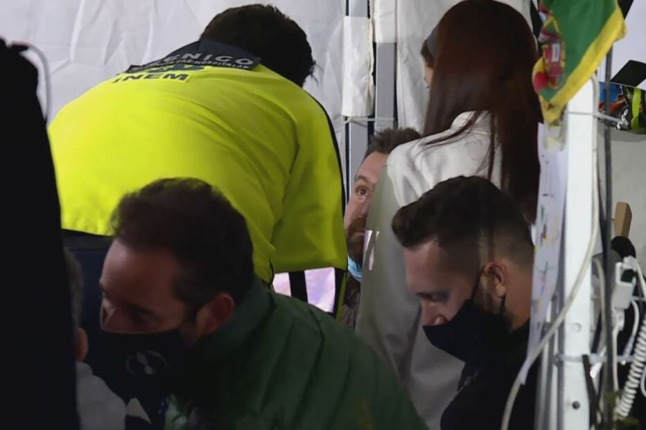 Chef Ljubomir sente-se mal durante greve de fome e é assistido pelo INEM