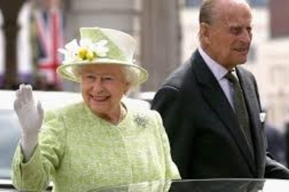 Isabel II e o marido .jpg