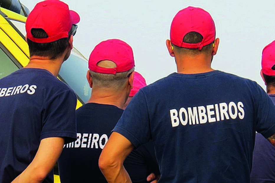 Bombeiros costas