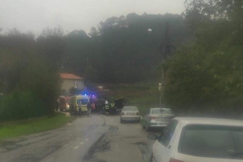 Colisão entre carros faz dois feridos em Monção. Há uma vítima em estado grave