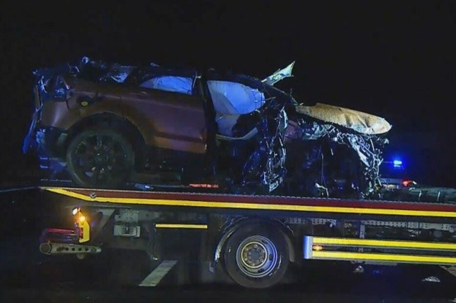 Jovem de 21 anos morre em violento acidente na A1 em Santarém. Há três feridos	