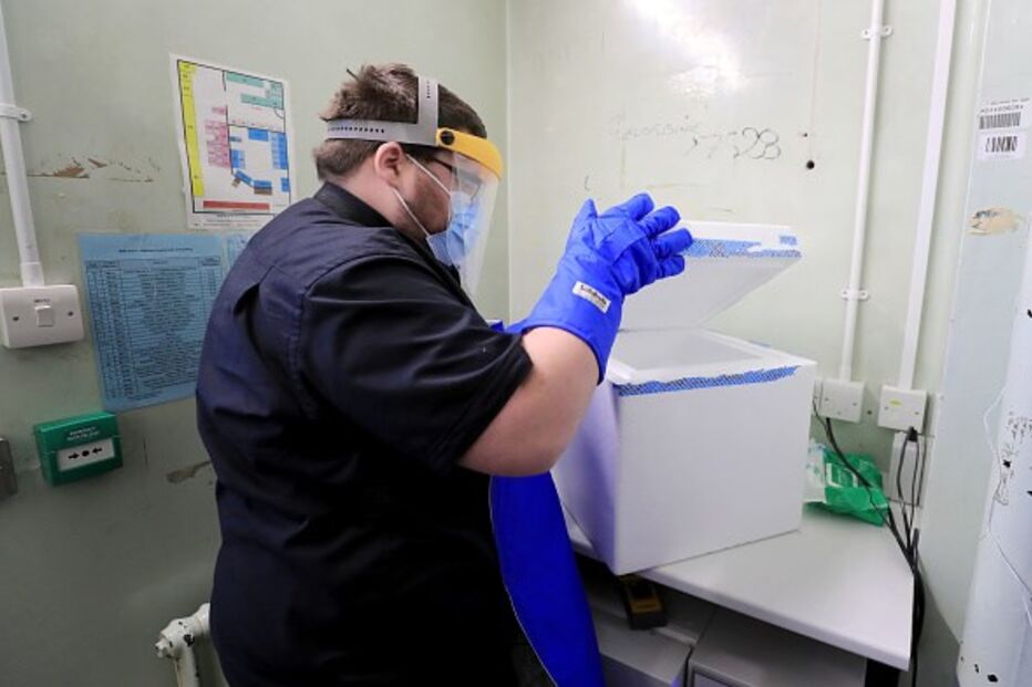 Hospital de Londres recebe as primeiras doses da vacina contra a Covid-19