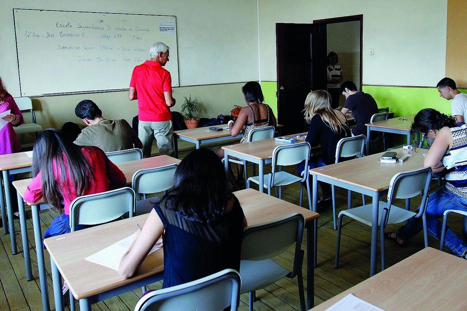 A docência em Portugal é uma profissão envelhecida: apenas um por cento dos professores tem menos de 35 anos 