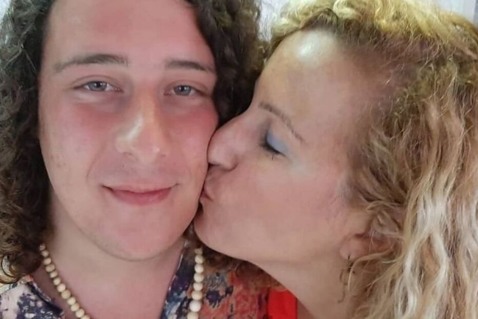 André Filipe e a mãe .jpg