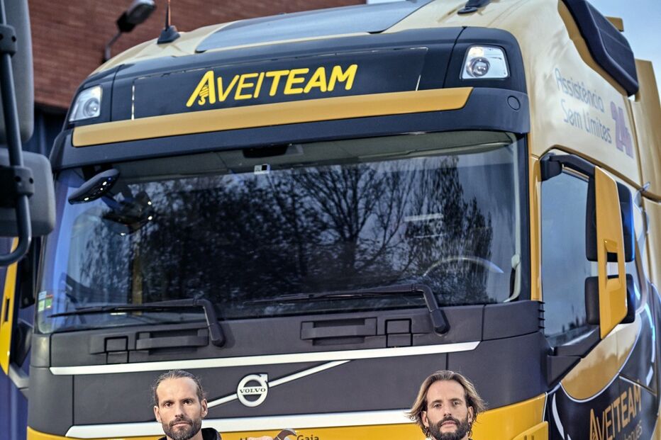 Irmãos Guedes participam em calendário solidário dos Bombeiros de Coimbrões