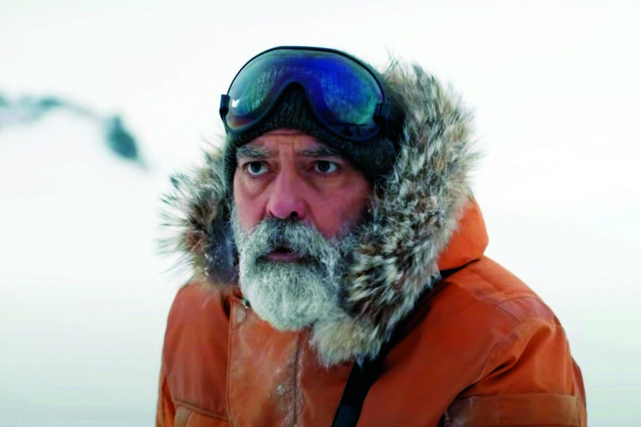 Nas primeiras imagens do filme, é visível a mudança física de George Clooney. Além de ter emagrecido mais de dez quilos, o galã de Hollywood deixou ainda crescer a barba   