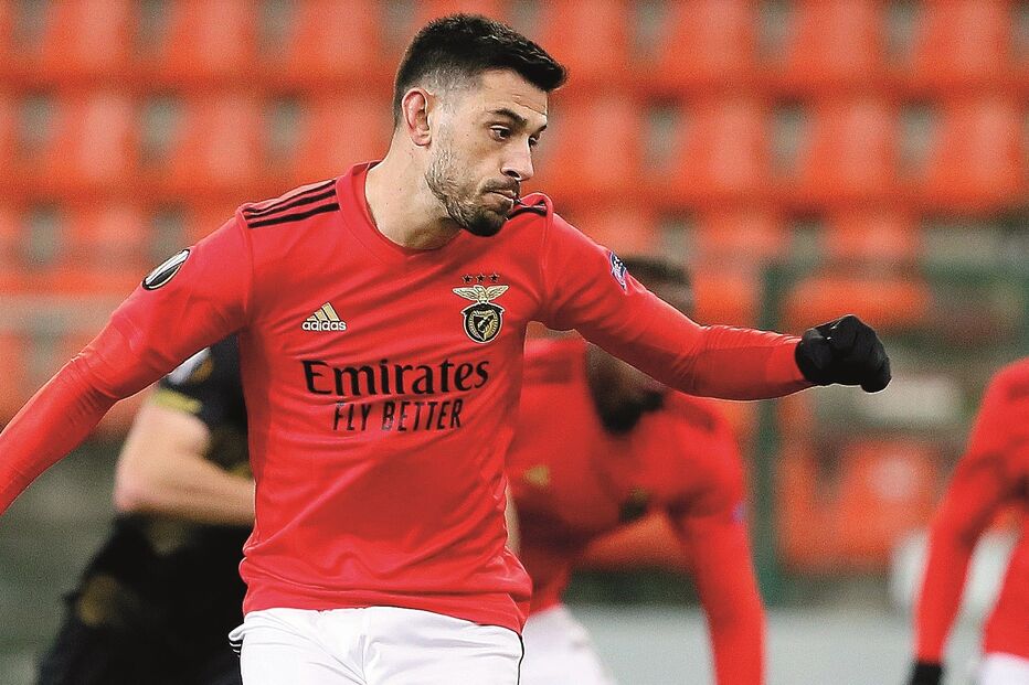 Pizzi entrou e não tremeu na hora de marcar o penálti que deu o 2-2. Ainda teve um remate à trave (90+1’)