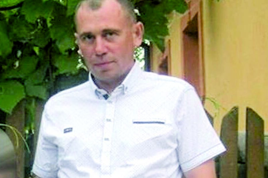 Ihor Homenyuk, imigrante ucraniano, morreu dia 12 de março no aeroporto de Lisboa às mãos do SEF. A viúva e os dois  filhos menores, um rapaz de 9 anos e uma menina de 14, vão receber uma indemnização.