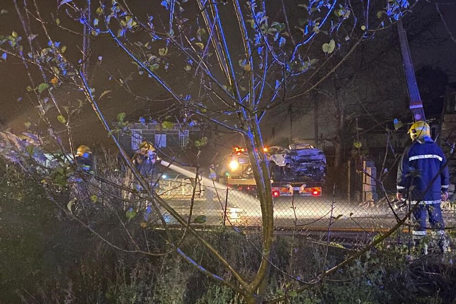Homem morre carbonizado em despiste de carro elétrico em Felgueiras