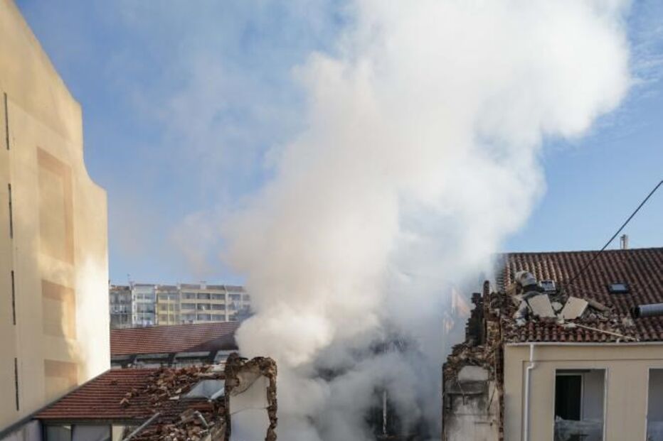 Prédio desaba após explosão no centro de Lisboa