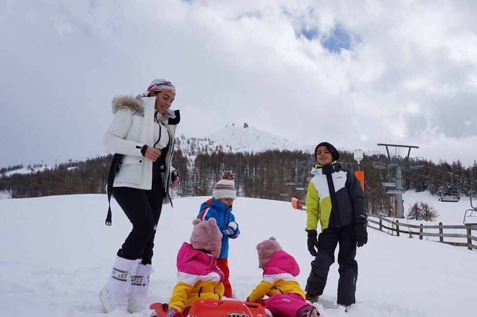 Georgina Rodríguez e os pequenos: Cristiano Júnior, os gémeos, Eva e Mateo, e Alana Martina