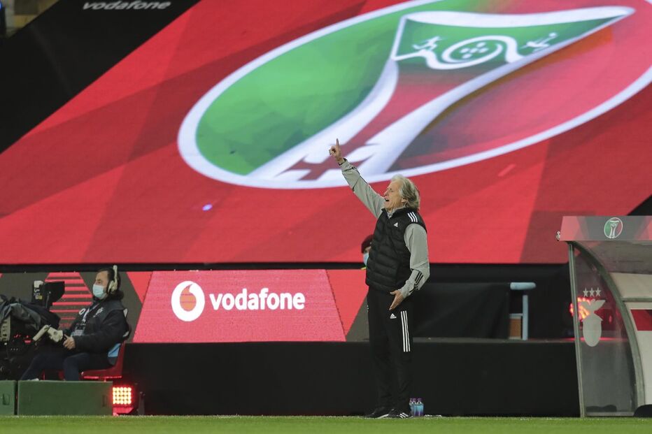 FC Porto e Benfica em 'Super-Clássico'	