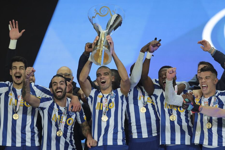As imagens do FC Porto nos festejos da conquista da Supertaça	