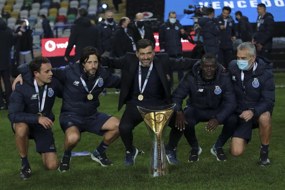 As imagens do FC Porto nos festejos da conquista da Supertaça	