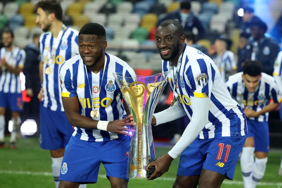 As imagens do FC Porto nos festejos da conquista da Supertaça	