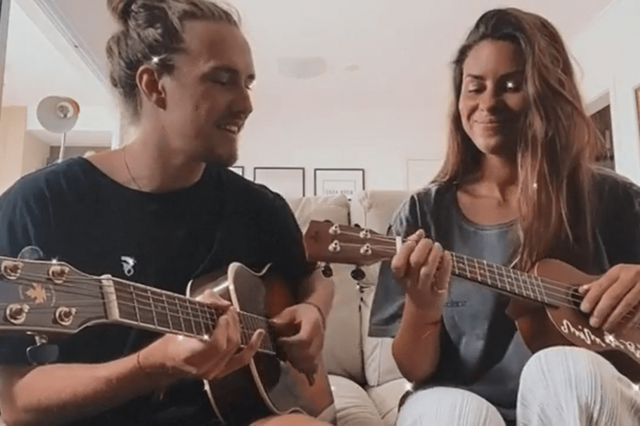 Vitor Kley e Carolina Loureiro