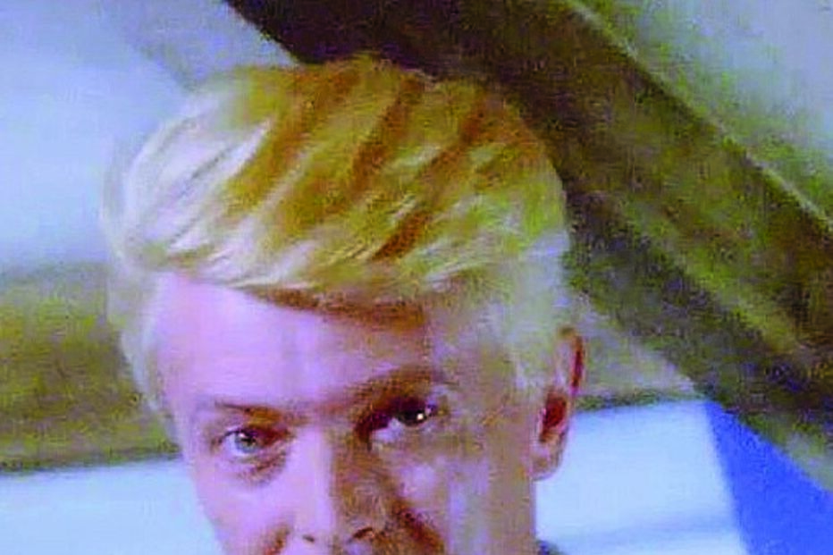 David Bowie com o acessório em ‘The Snowman’ 