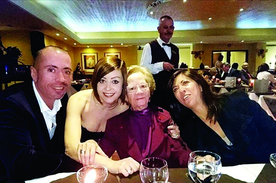 Fátima Lopes e os irmãos vivem momentos de dor com a morte da mãe   