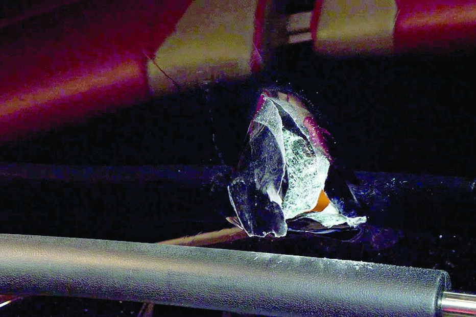 Viaduto na A2 onde o autocarro do Benfica foi apedrejado, a 4 de junho deste ano. Uma das várias pedras arremessadas partiu um vidro da viatura, que seguia a 100 km/h, ferindo os jogadores Weigl e Zivkovic, que foram ao hospital 