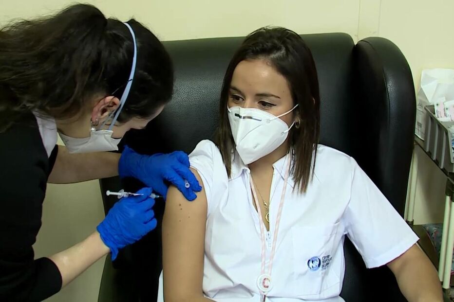 Início do plano de vacinação contra o Covid-19 no Hospital Curry Cabral