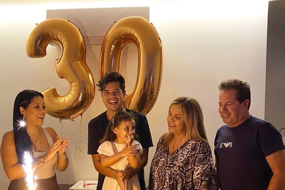 Ivo Lucas ao lado da família