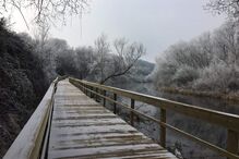 Chaves acorda coberta de neve