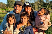 Ricardo Pereira com a mulher, Francisca e os filhos