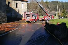 Fogo desaloja família em Famalicão