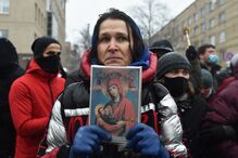 Milhares de pessoas protestam pela libertação de Alexei Navalny na Rússia. Veja as imagens