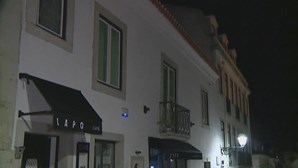 Restaurante no Bairro Alto em Lisboa invoca constituição e recusa fechar durante confinamento obrigatório
