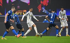 Juventus perde em Milão e coloca hegemonia da liga italiana em risco