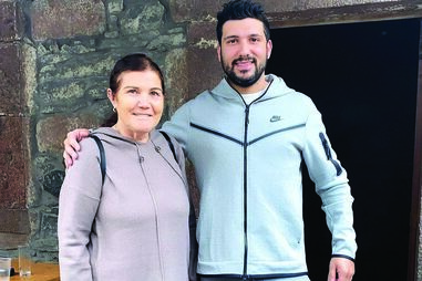 Dolores Aveiro rendida ao genro