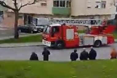 Incêndio num apartamento no Seixal	