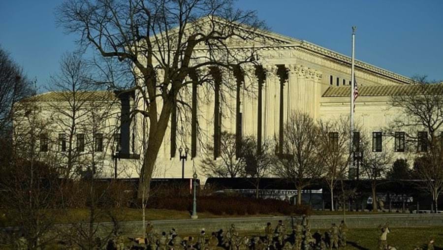 Supremo Tribunal dos EUA em Washington evacuado devido a ameaça de bomba