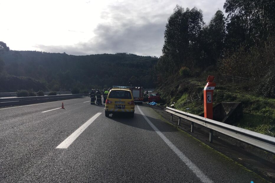 Despiste de carro faz um morto e três feridos na A3 em Famalicão