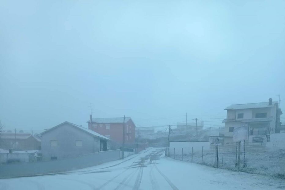 Ruas de Chaves cobertas de neve	