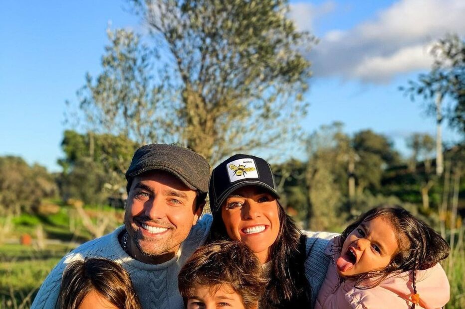 Ricardo Pereira com a mulher, Francisca e os filhos