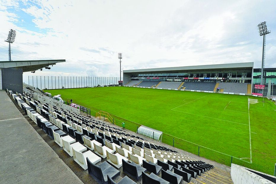 Imagem P8-9_EM_RGBBBBBBB_Abertura 3  - 13122817.jpg (8455157) (Milenium)