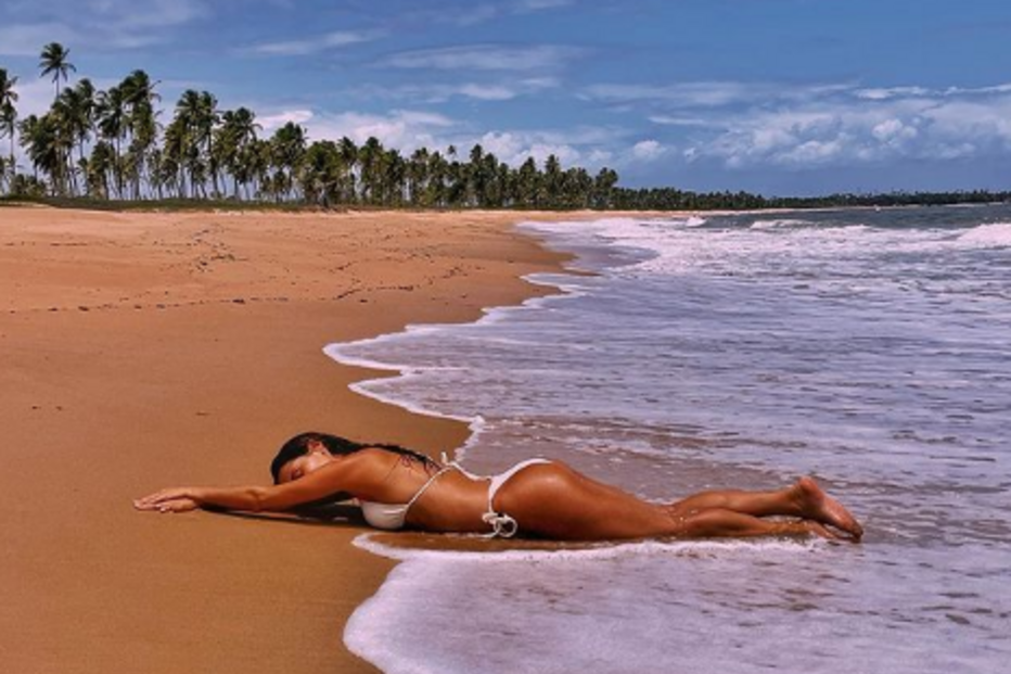 Beleza e sedução de Catarina Gouveia no Brasil