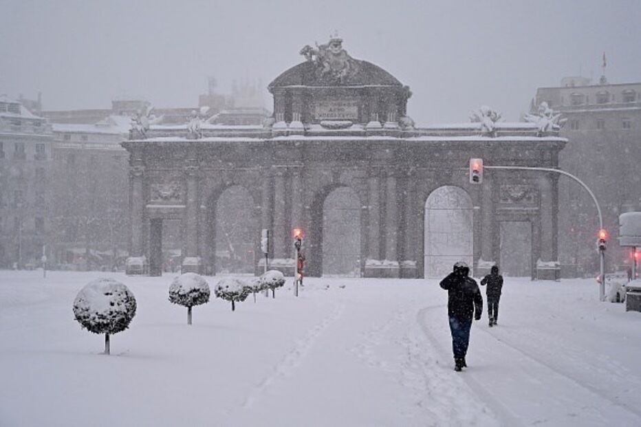 Tempestade de neve paralisa Espanha