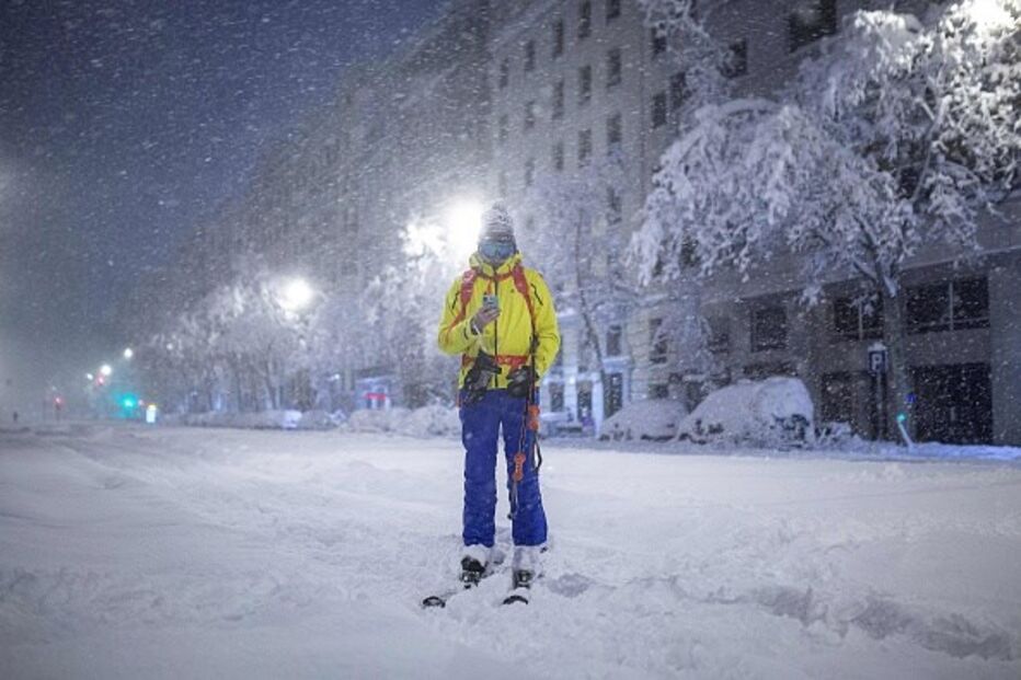 Tempestade de neve paralisa Espanha