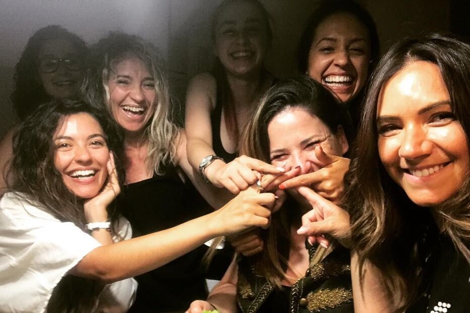 Sara Barradas com a mãe, Felisbela Dias e amigas
