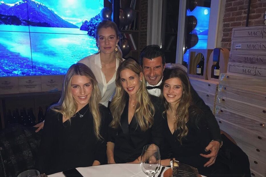 Luís Figo, a mulher Helen, e as filhas, Daniela, Martina e Stella