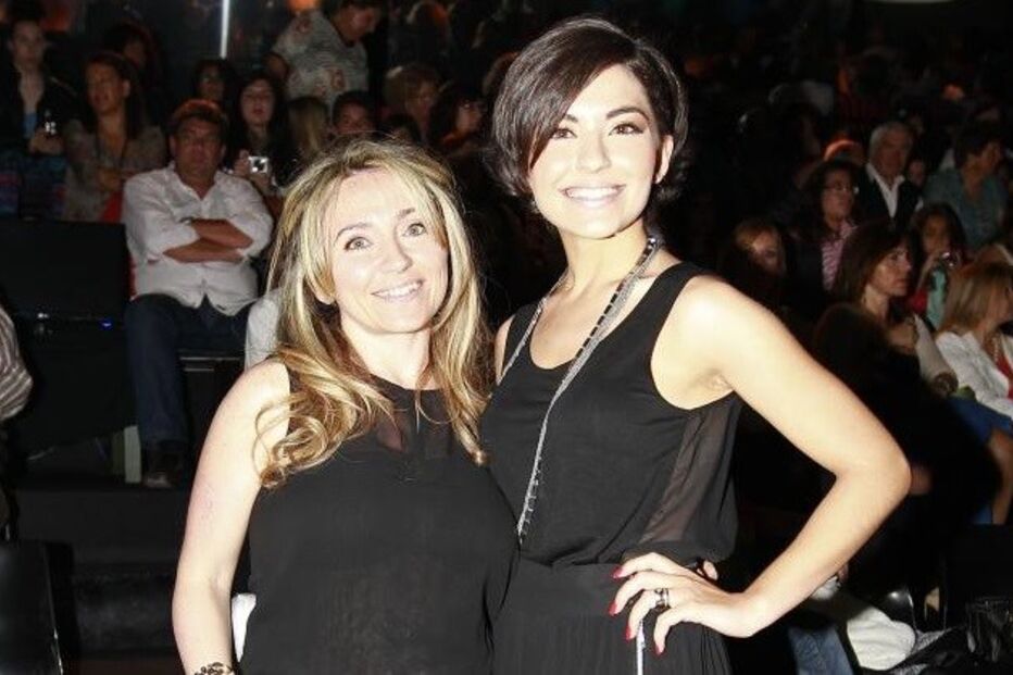 Sara Barradas ao lado de Felisbela, que burlou familiares e amigos 