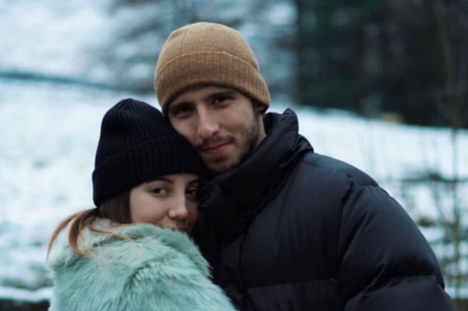 April Ivy e Rúben Dias