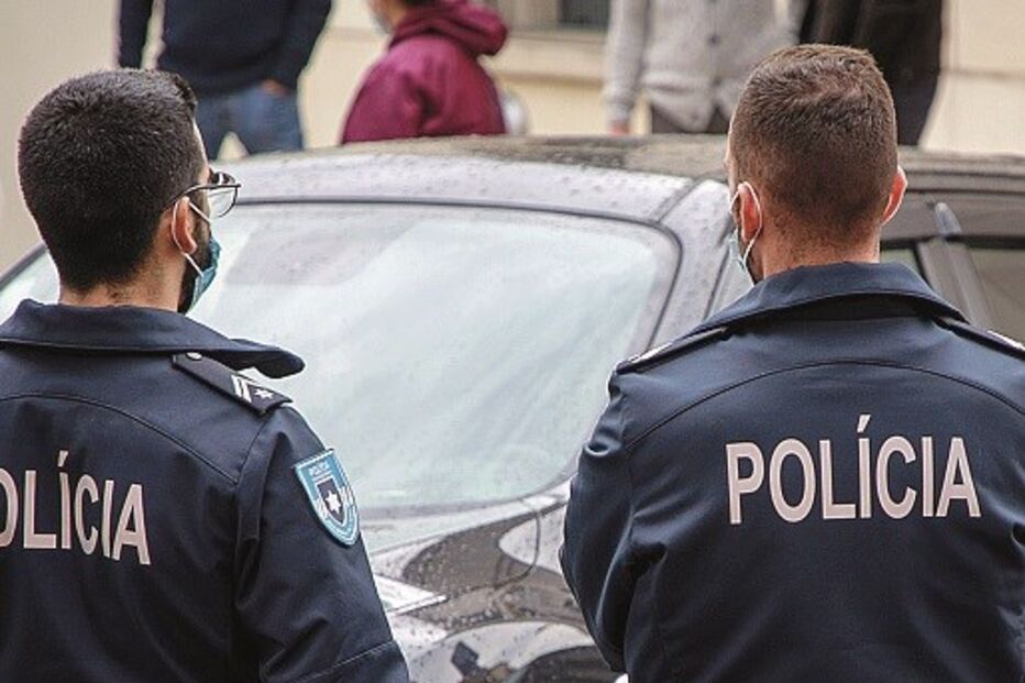 Agentes fizeram duas detenções 