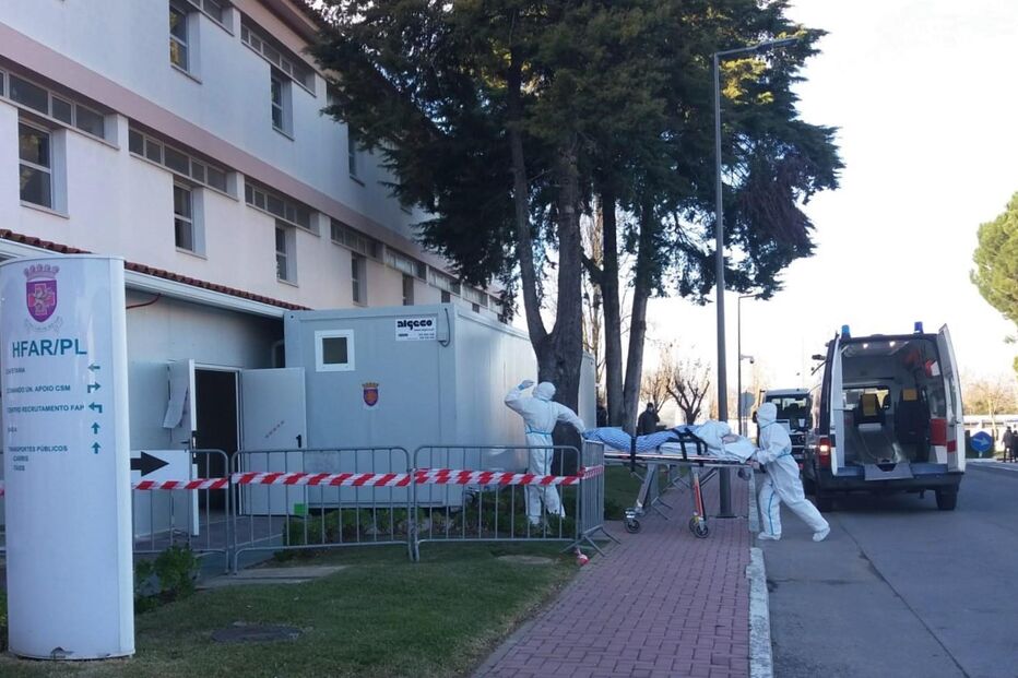 Hospital das Forças Armadas de Lisboa alivia pressão do SNS e recebe 10 doentes infetados com Covid-19