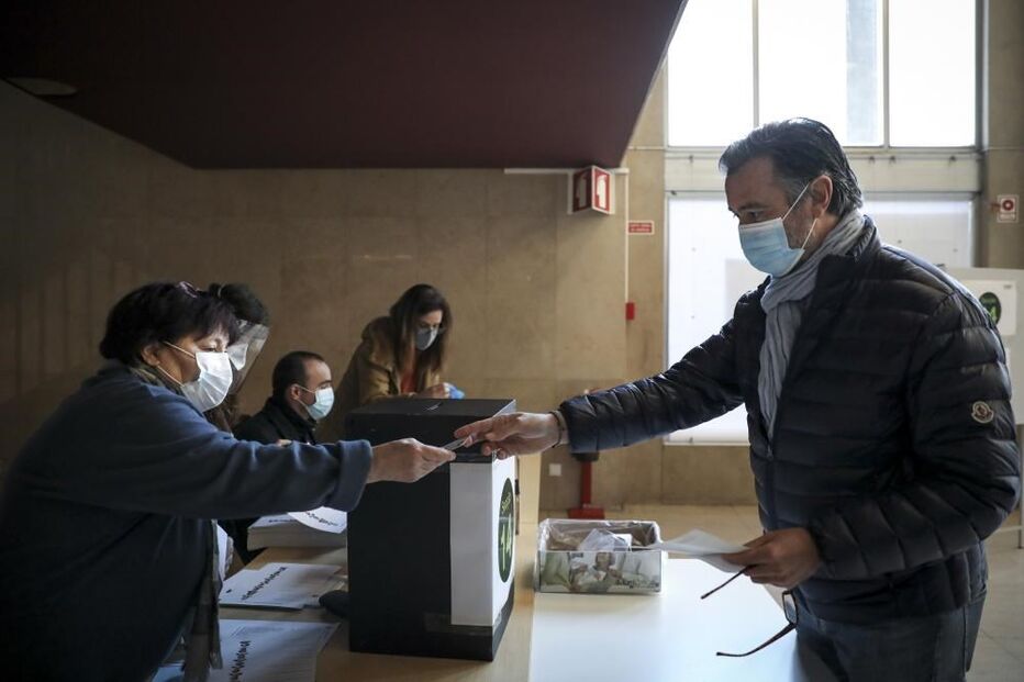 Deputado Cotrim de Figueiredo já votou e apela ao voto