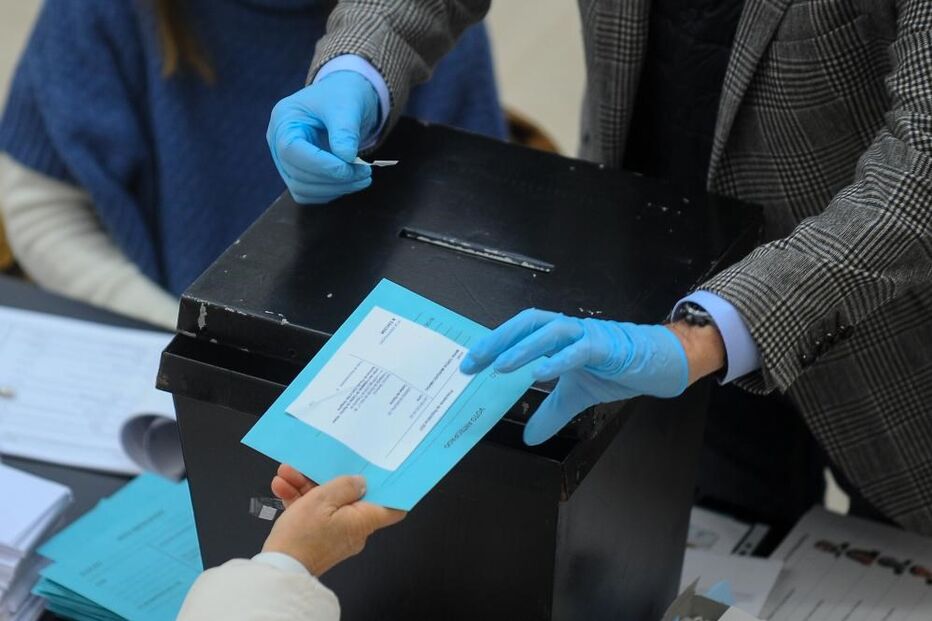 Portugueses exercem direito de voto para as eleições presidenciais