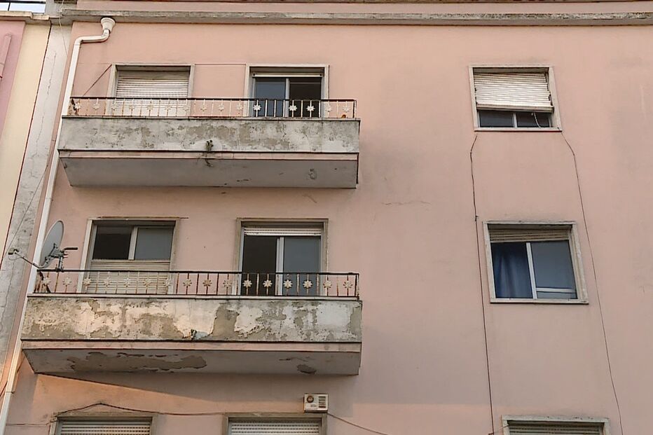 Pai e filho encontrados mortos na Amadora estavam infetados com Covid-19